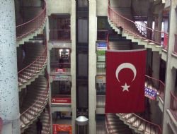Kriz iş merkezlerini vurdu